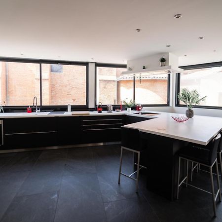 Loft 150 M2 Jacuzzi, Sauna Et Massage Blagnac Exterior photo
